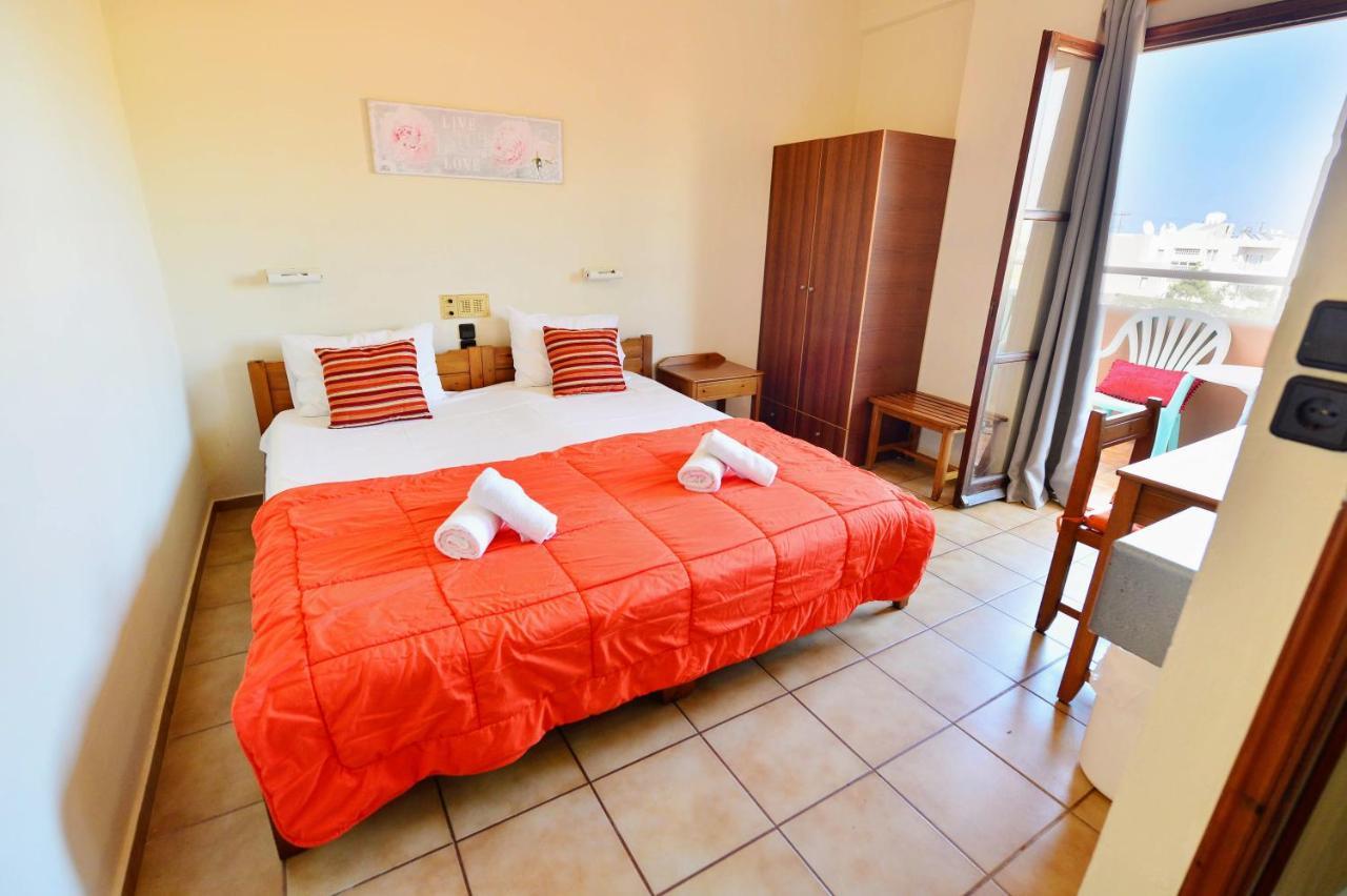 Vergas Hotel Malia Экстерьер фото